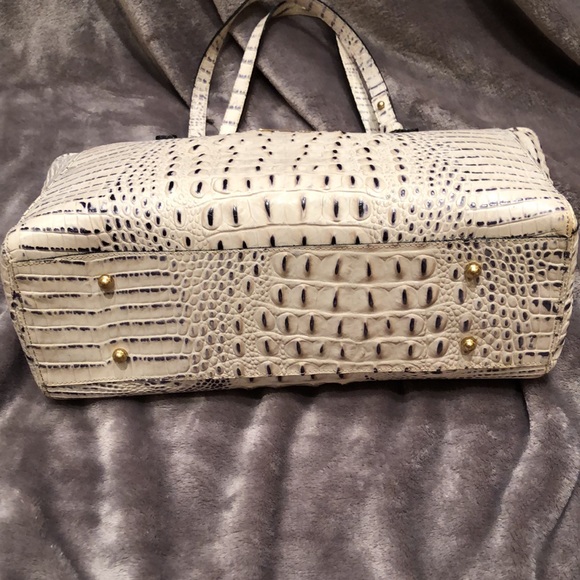 BRAHMIN LEATHER SHOULDER BAG. - Picture 5 of 11